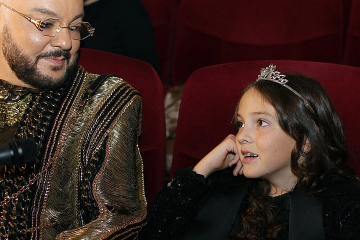 Kirkorov's daughter sharply responded to comparison with Pugacheva's children Kirkorov's daughter sharply responded to comparison with Pugacheva's children