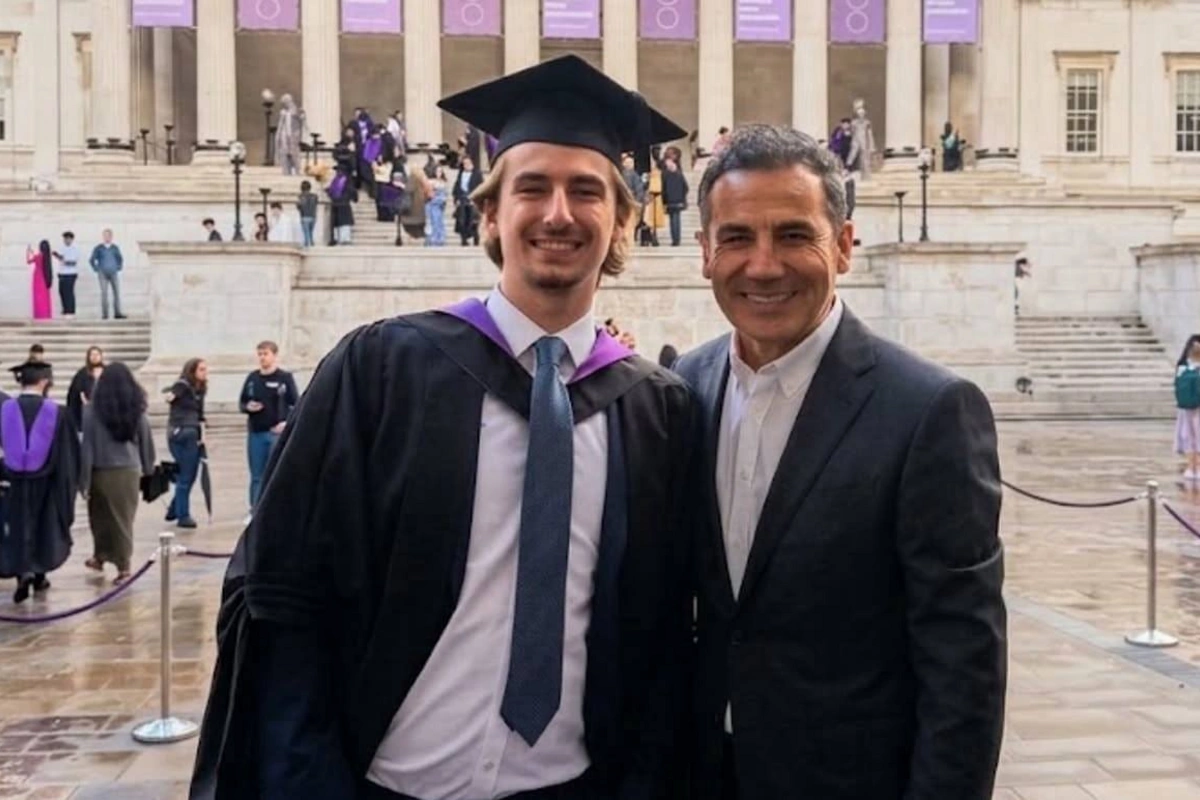 Ferhat Göçerin 20 yaşlı oğlu universiteti  fərqlənmə diplomu ilə bitirdi