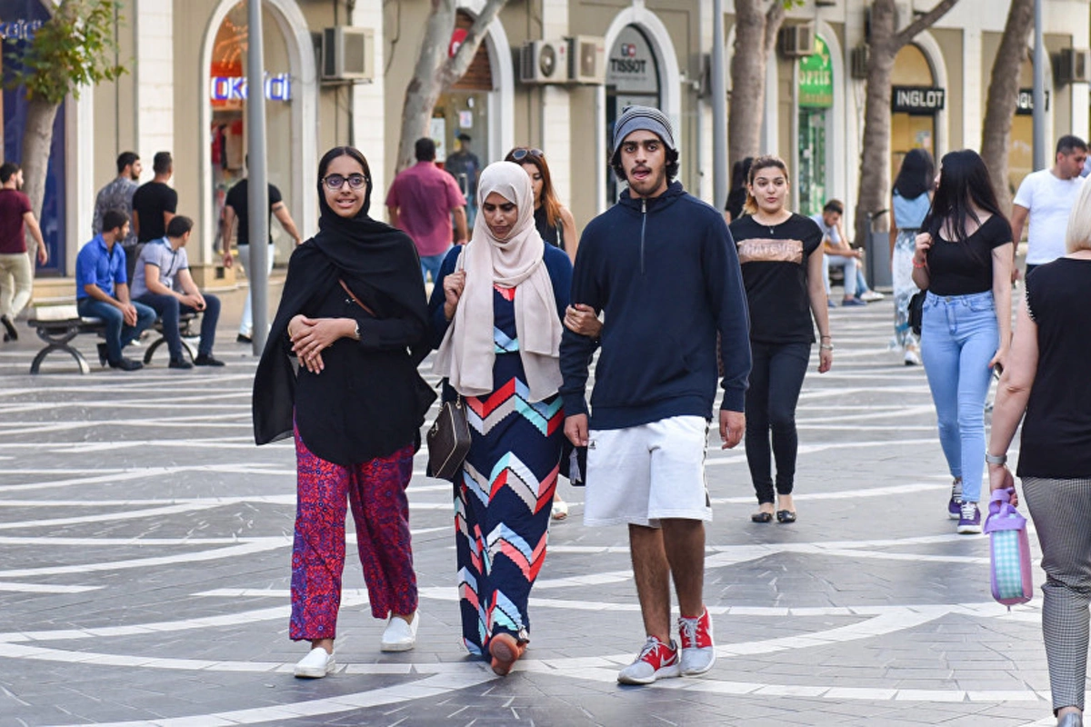 Azərbaycana gələn turistlərin sayı azalıb