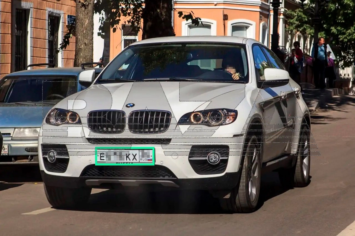 Rusiya qubernatorunun həyat yoldaşı BMW X6 ilə qaydaları pozdu, 19 cərimə gəldi