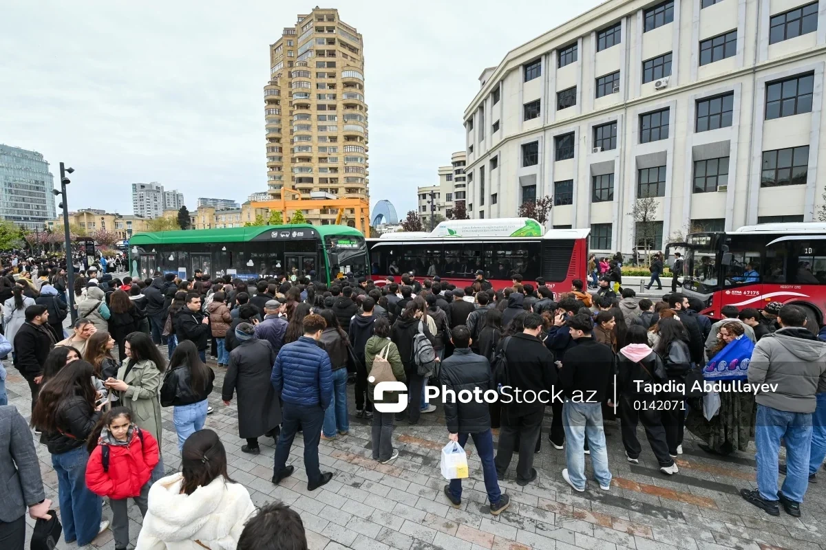 Спасет ли гибкий график работы Баку от пробок с началом учебного года?