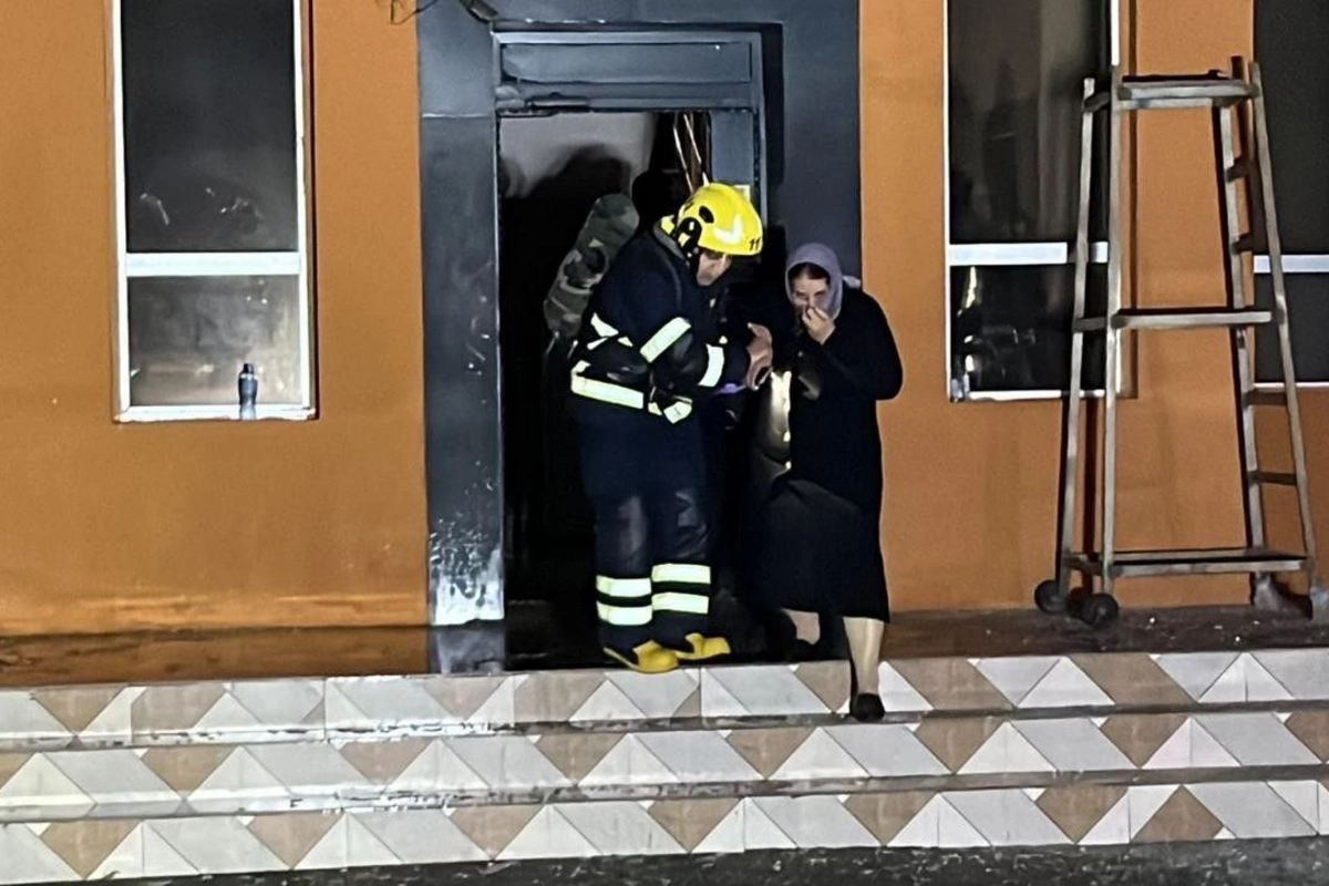 Yasamaldakı yanğın nəticəsində zəhərlənənlərin kimliyi məlum olub - SİYAHI