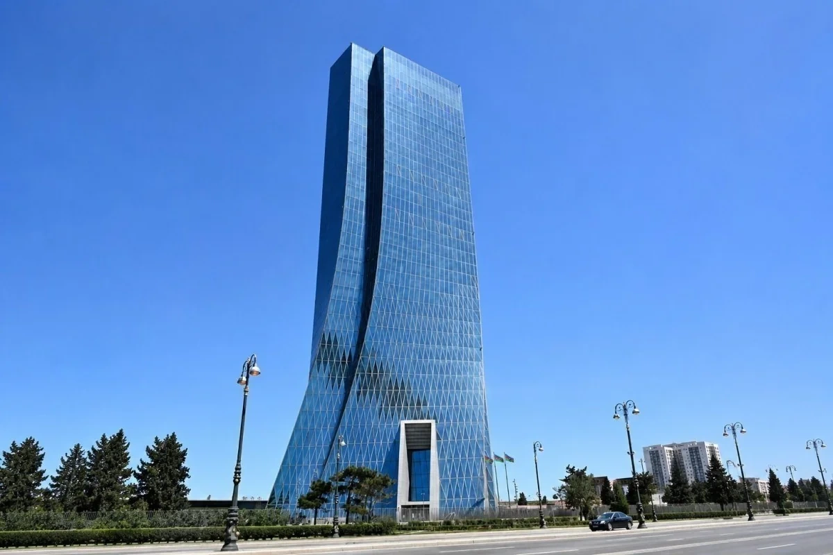 Mərkəzi Bankın yüksəkvəzifəli şəxsi işdən çıxdı