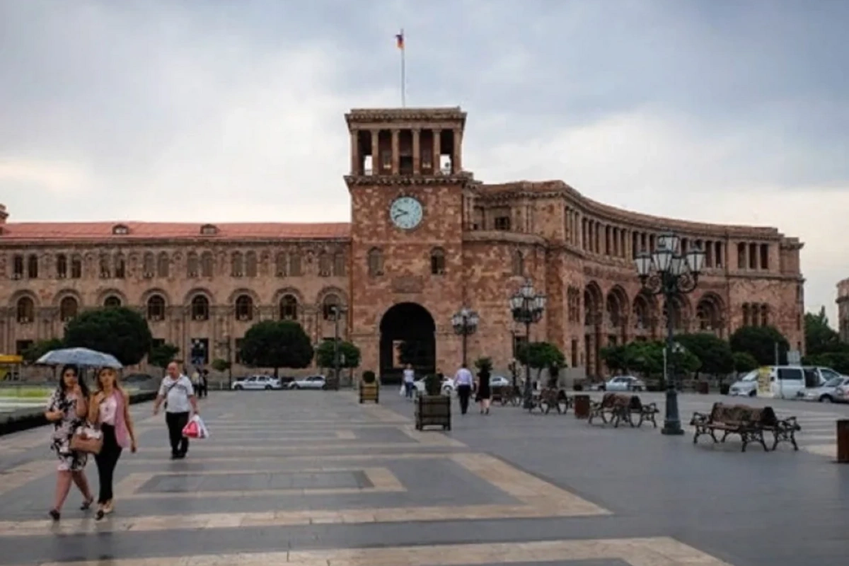 Ermənistanda siyasi qarşıdurma dərinləşir: Paşinyandan rəqiblərinə zərbə