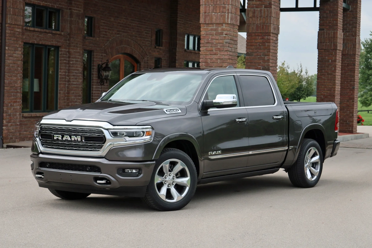 Balıqçılıq və Akvakultura Mərkəzi yarım milyon manata avtomobillər alacaq