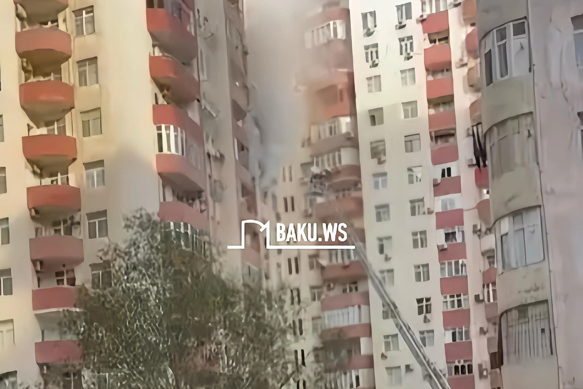 Пожар в многоэтажном жилом здании в Баку Пожар в многоэтажном жилом здании в Баку