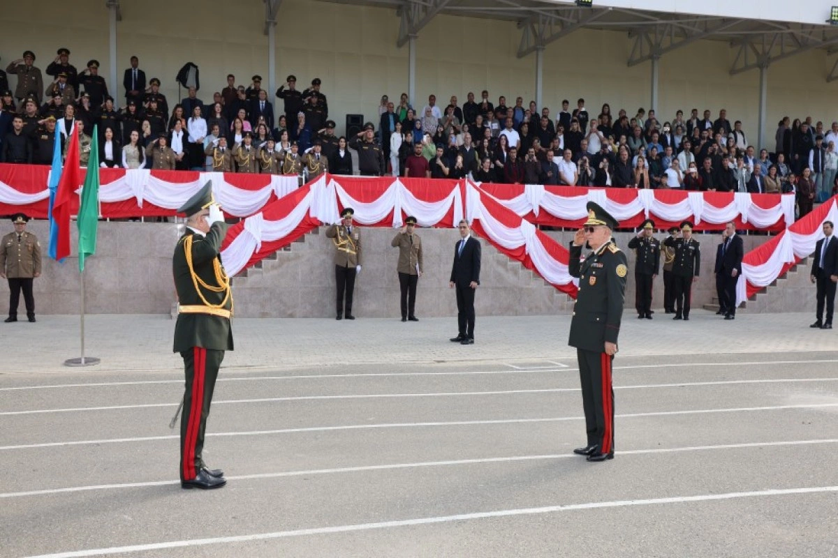 FHN-in Akademiyasında gənc kursantların hərbi andiçmə və məzunların buraxılış mərasimi keçirilib