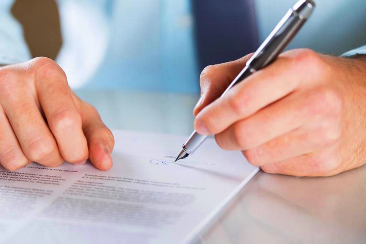 Срочные трудовые контракты в Азербайджане: кого затронут новые правила?