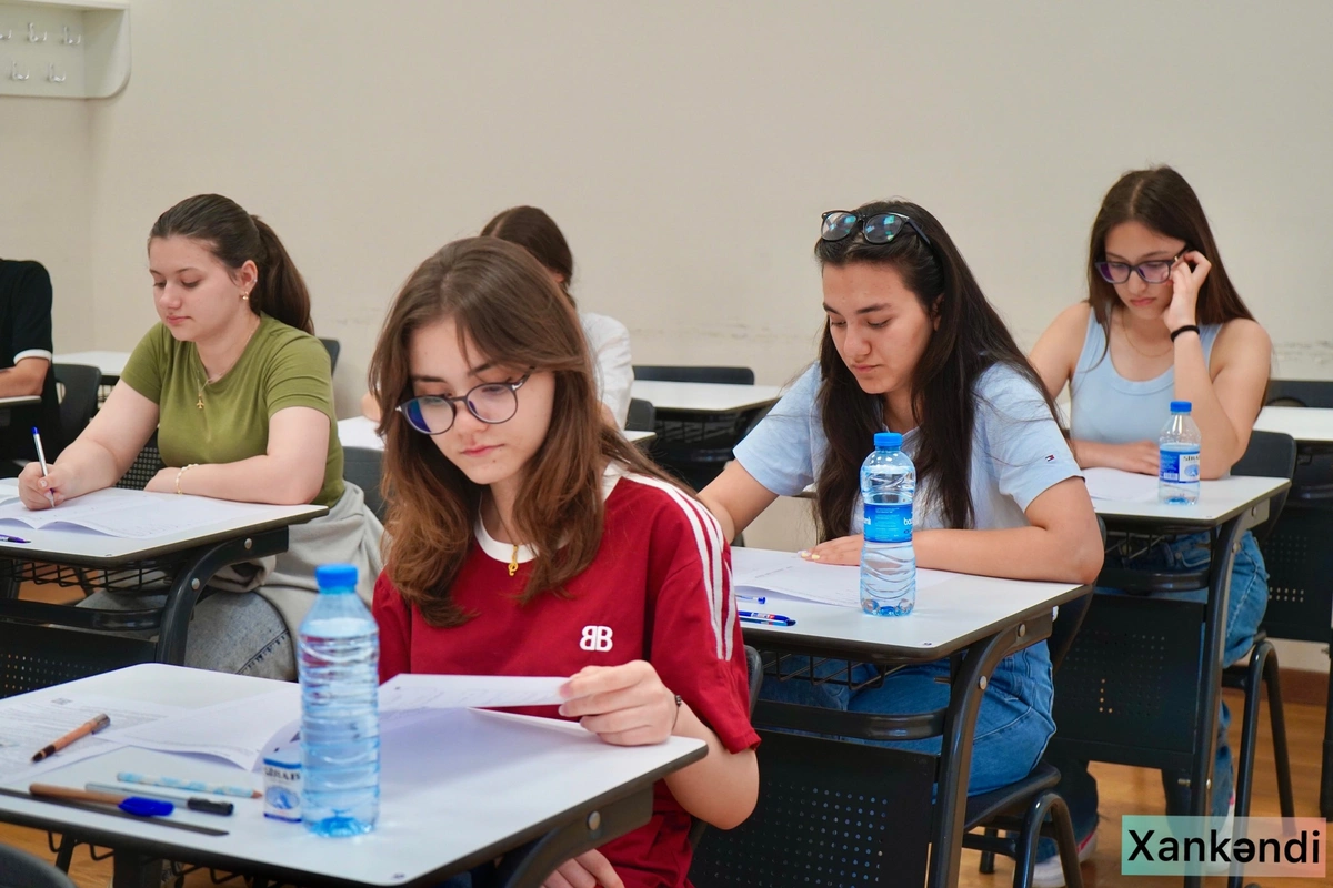Xankəndi şəhərində 51 abituriyent üçün ilk dəfə qəbul imtahanı keçirilib Xankəndi şəhərində 51 abituriyent üçün ilk dəfə qəbul imtahanı keçirilib