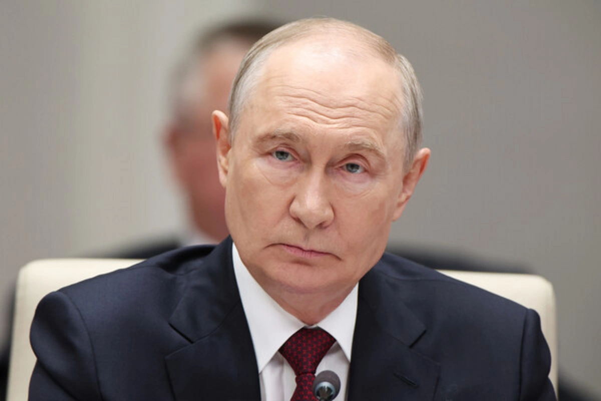 Putin biznes üçün bürokratik maneələrin aradan qaldırılmasını tələb edib