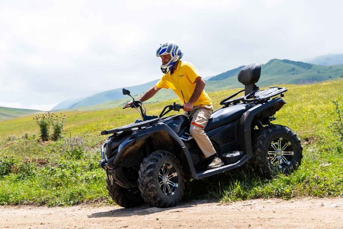 Qubada kvadrosikl qəzaya uğrayıb, ölən var