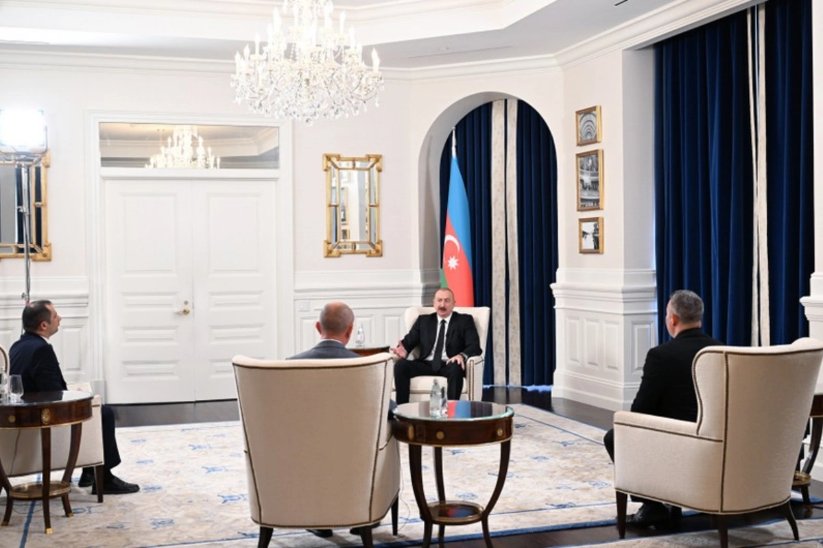 Prezident: Azərbaycan daha güclü mövqelərə malik tranzit ölkəyə çevrilməyə çalışır Prezident: Azərbaycan daha güclü mövqelərə malik tranzit ölkəyə çevrilməyə çalışır