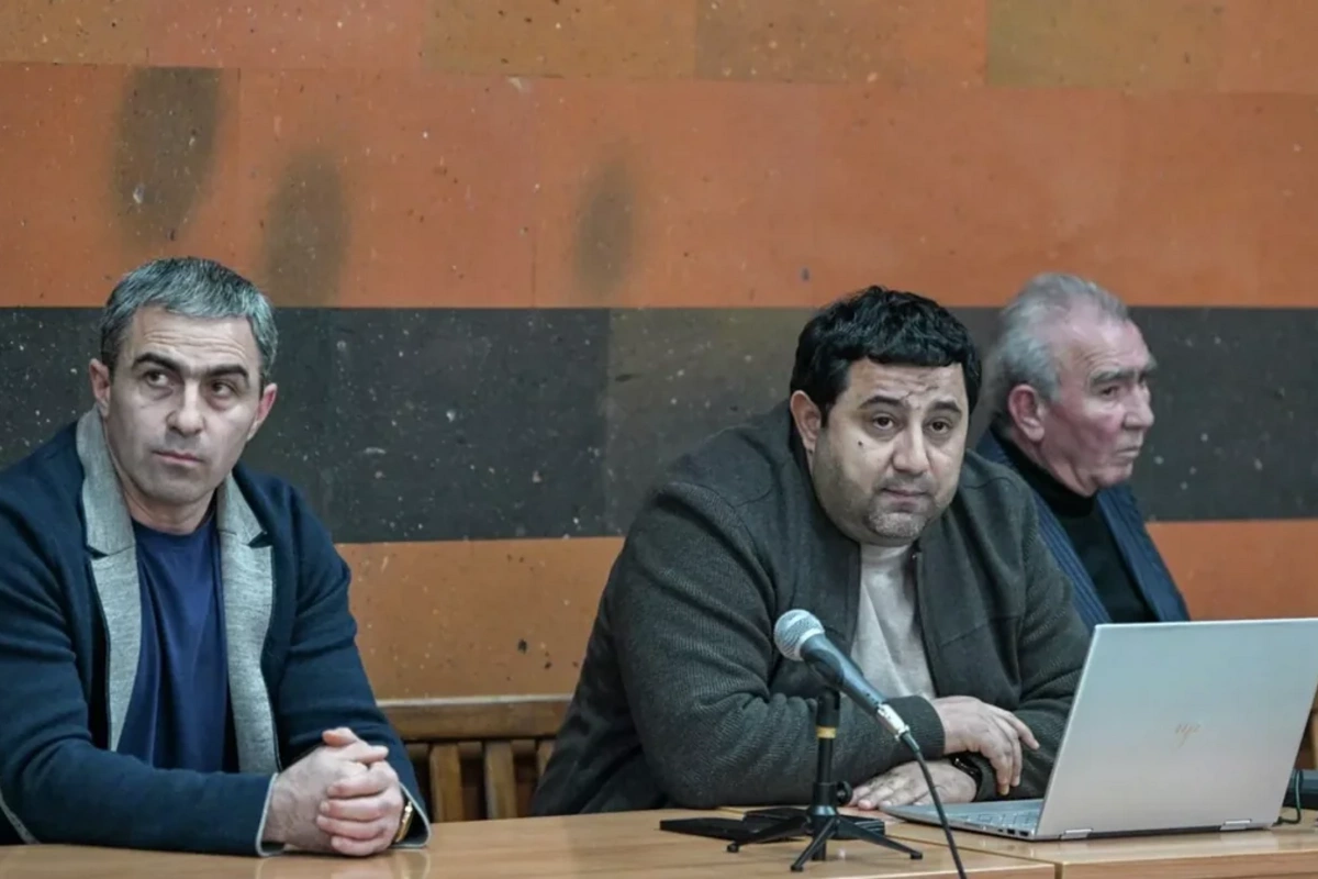 II Qareginin qardaşı və qardaşı oğlu təqsirli biliniblər