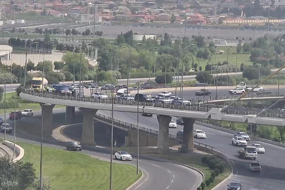 Koroğlu körpüsünün üzərində QƏZA Koroğlu körpüsünün üzərində QƏZA