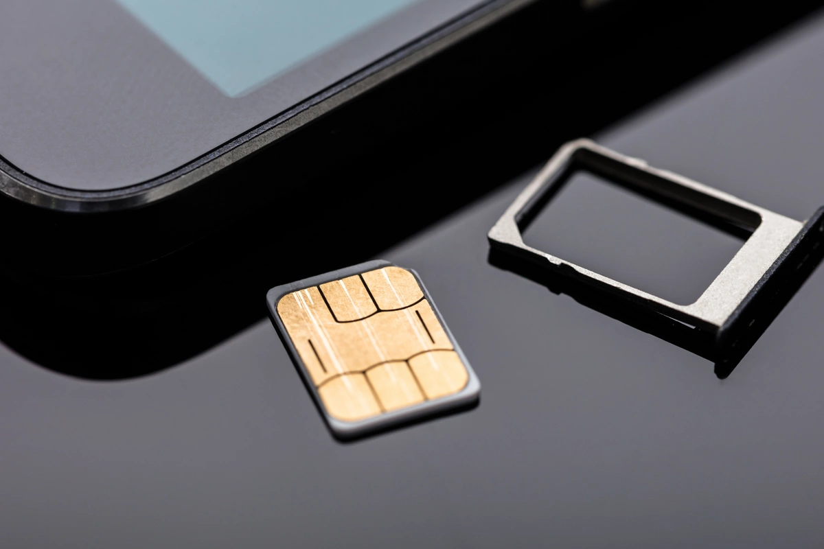 Maşın qiymətinə olan telefon nömrələri satışa çıxarıldı - SİYAHI