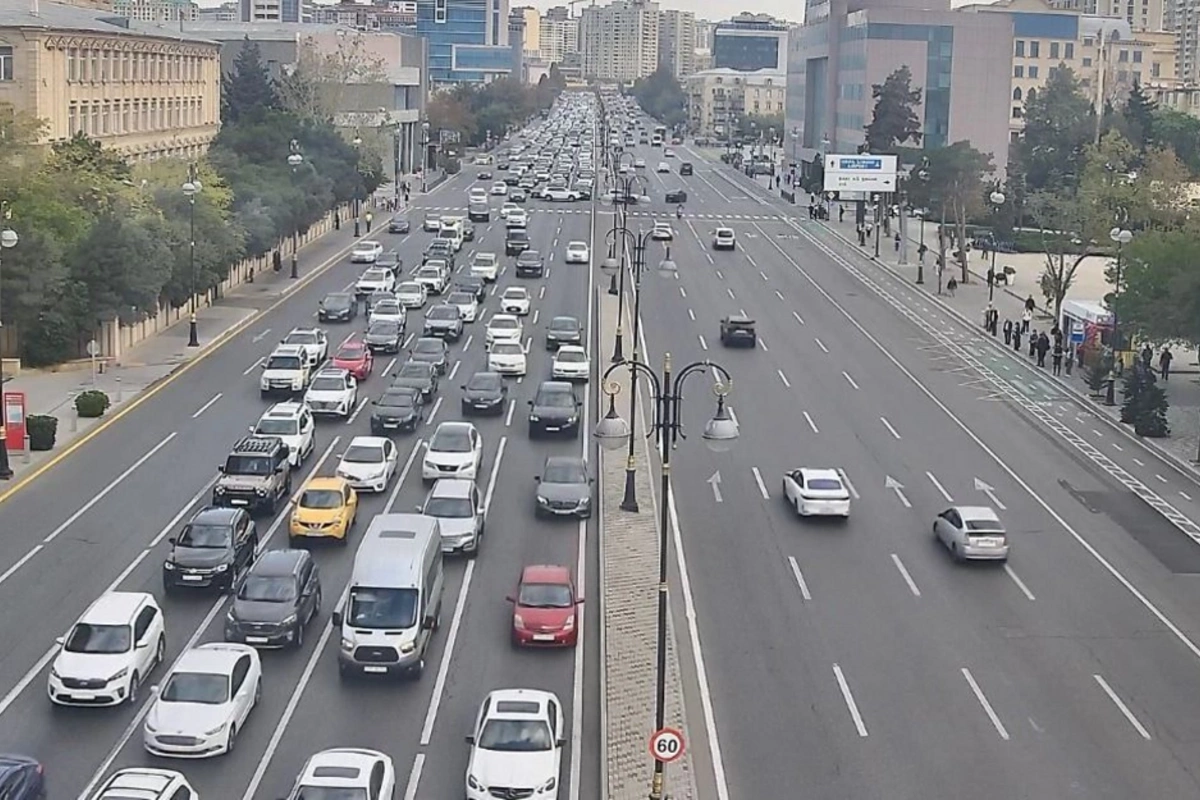 Paytaxtda sıxlıq olan küçələrin SİYAHISI Paytaxtda sıxlıq olan küçələrin SİYAHISI