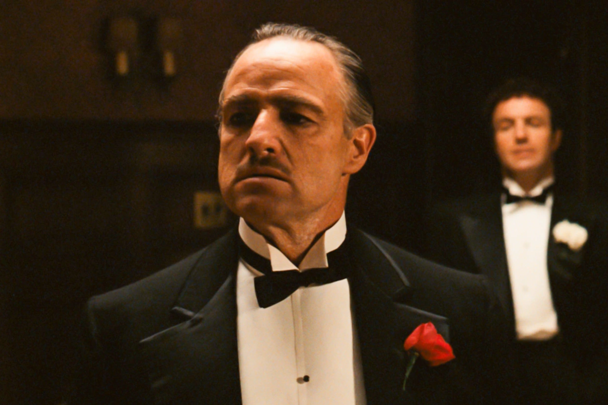 Cəsədinin külləri iki qitəyə səpələnən Marlon Brando niyə tənha öldü?