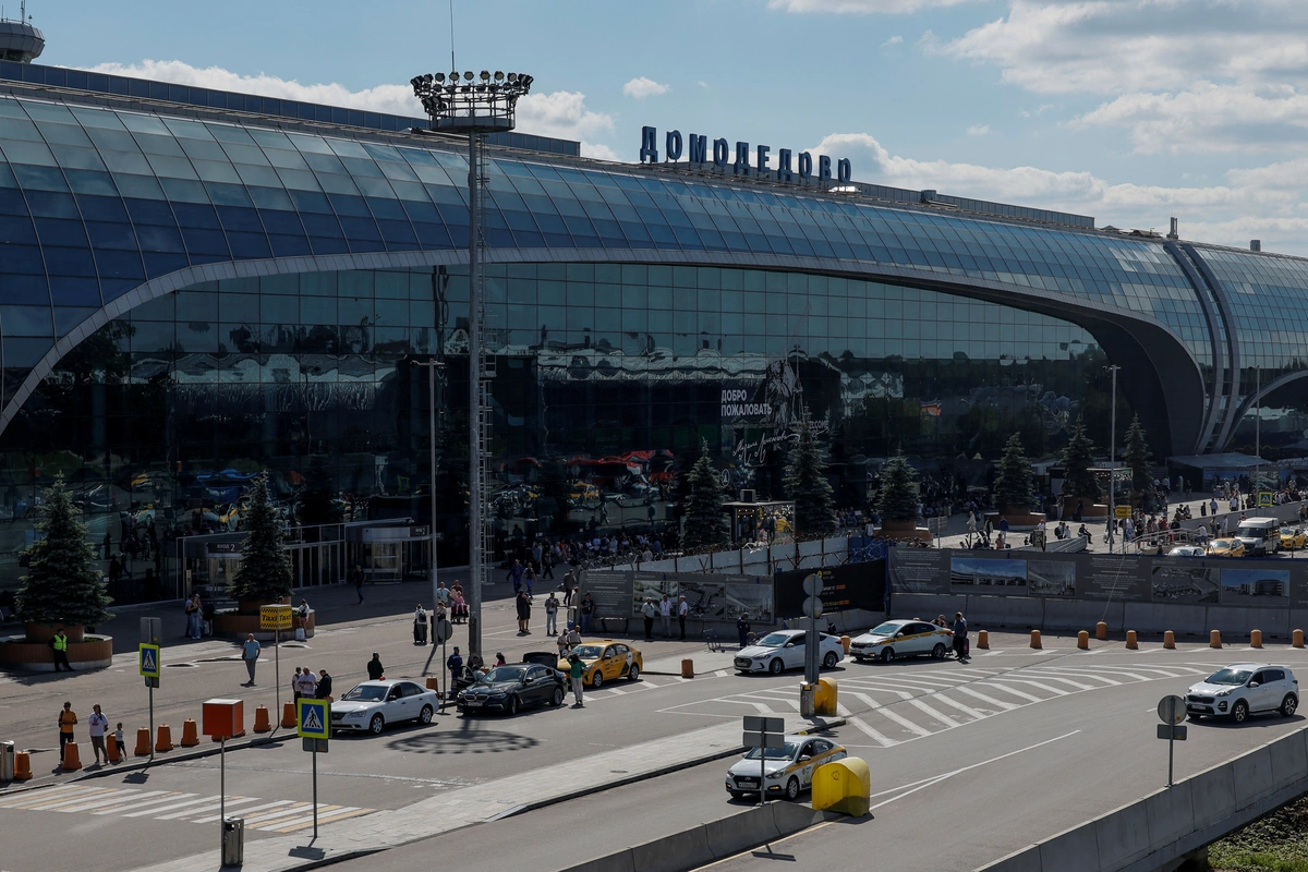 Dron hücumu Moskva aeroportlarında 400-dən çox reysi gecikdirdi