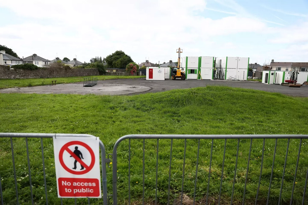 Excavations of a mass grave with the remains of nearly 800 children have begun in Ireland Excavations of a mass grave with the remains of nearly 800 children have begun in Ireland