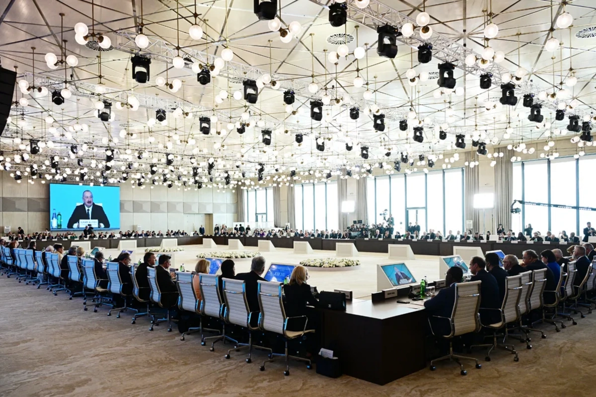 Ильхам Алиев пригласил представителей Международного центра Низами Гянджеви на WUF13