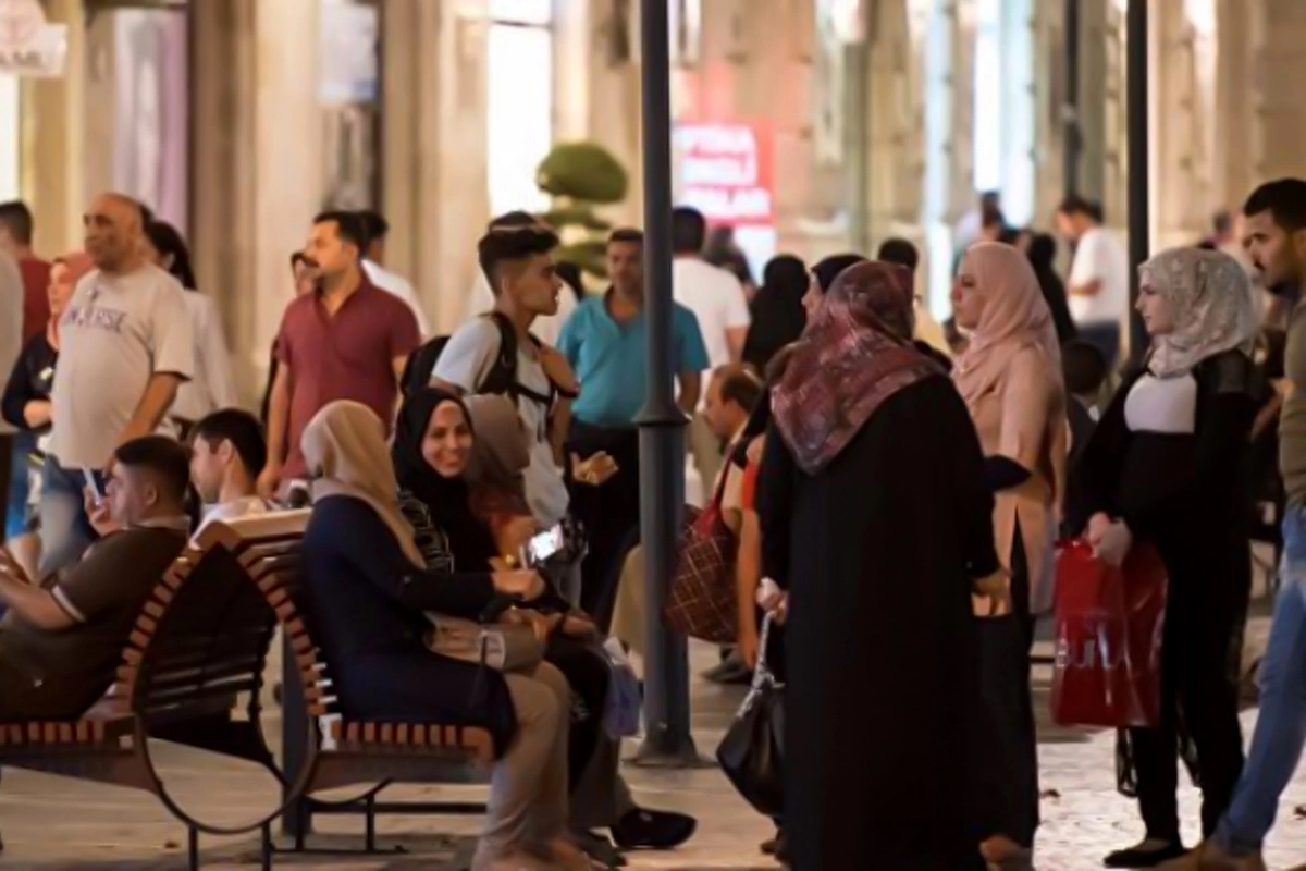 Bu il Azərbaycana gəlmiş əcnəbilərin sayı açıqlanıb