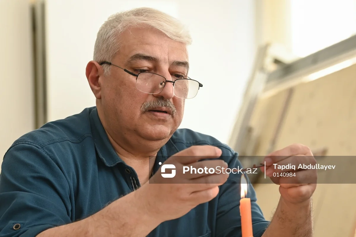 17 yaşında təyyarə idarə edən pilotun miniatür dünyasından FOTOREPORTAJ