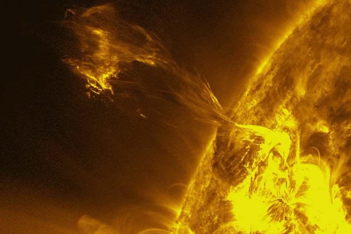 На Солнце зафиксирована мощная вспышка