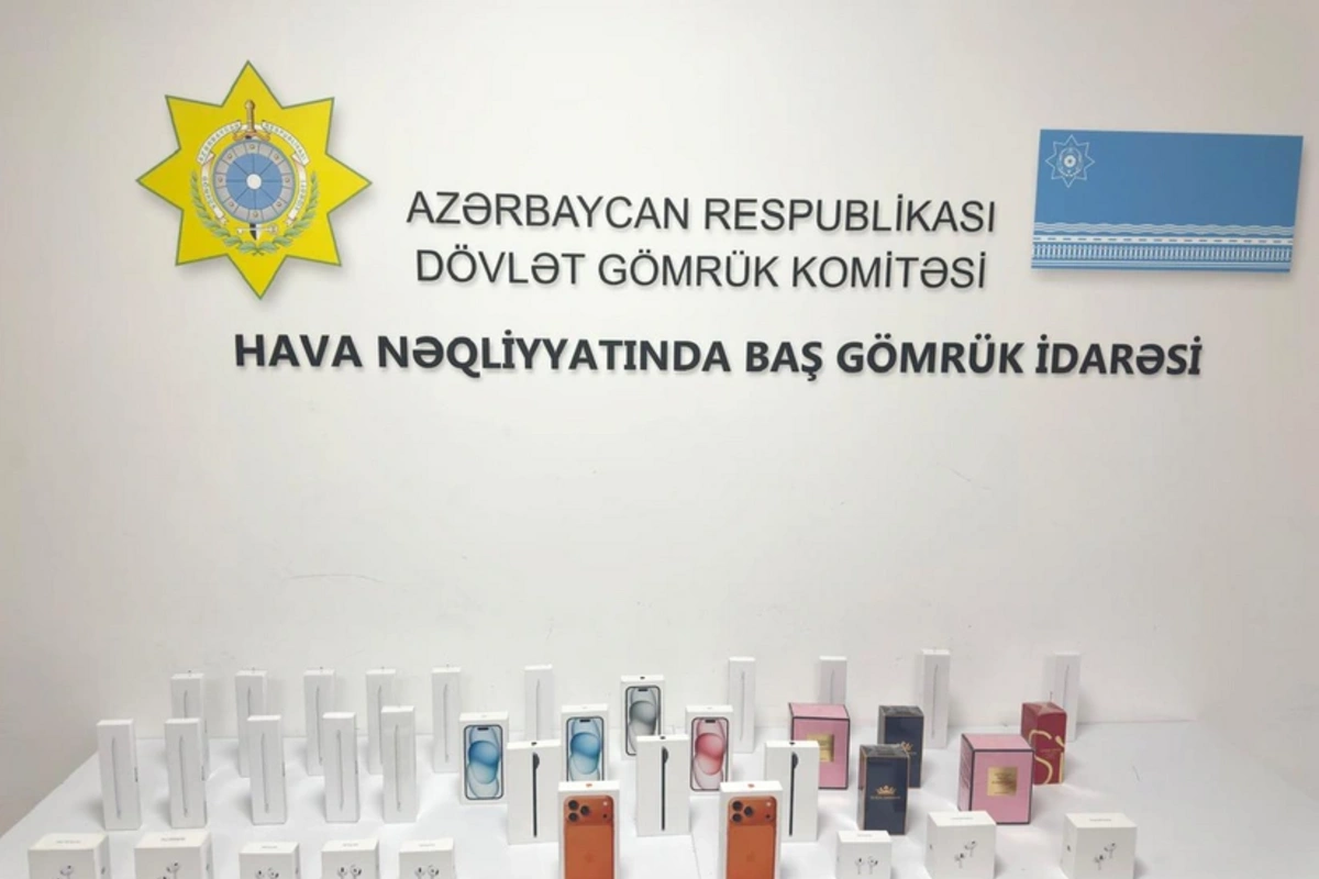Ciddə-Bakı reysində gizli gətirilən Apple məhsulları aşkarlanıb
