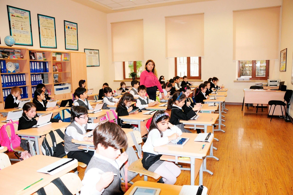 Məktəblər yeni dərs tədris edilə bilər - Nazir AÇIQLADI