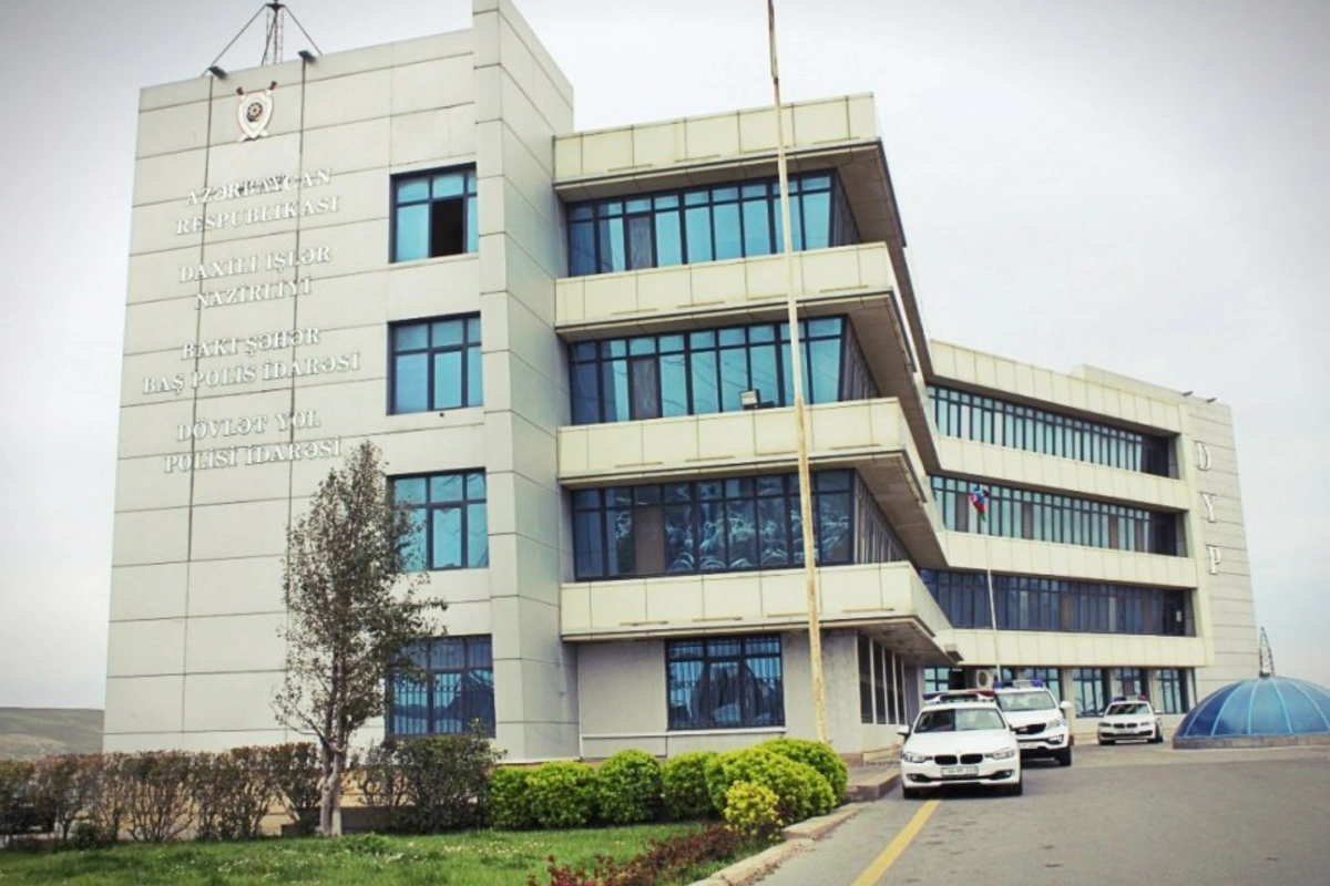 Yol polisi yağışlı hava şəraiti ilə bağlı hərəkət iştirakçılarına müraciət edib
