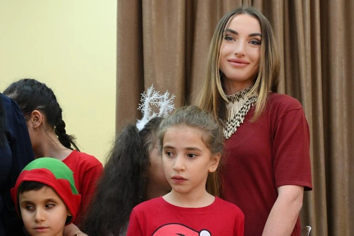 Alyona Əliyeva 5 nömrəli xüsusi internat məktəbindən paylaşım edib