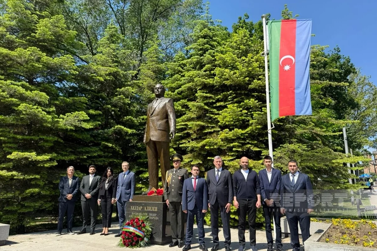 Serbiyada Ümummilli Lider Heydər Əliyevin xatirəsi anılıb