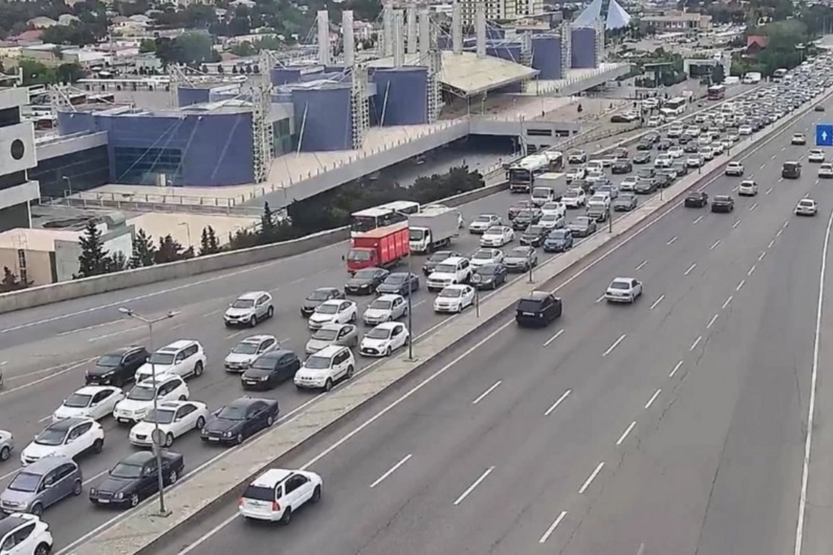 Bakının tıxaclı yolları açıqlanıb