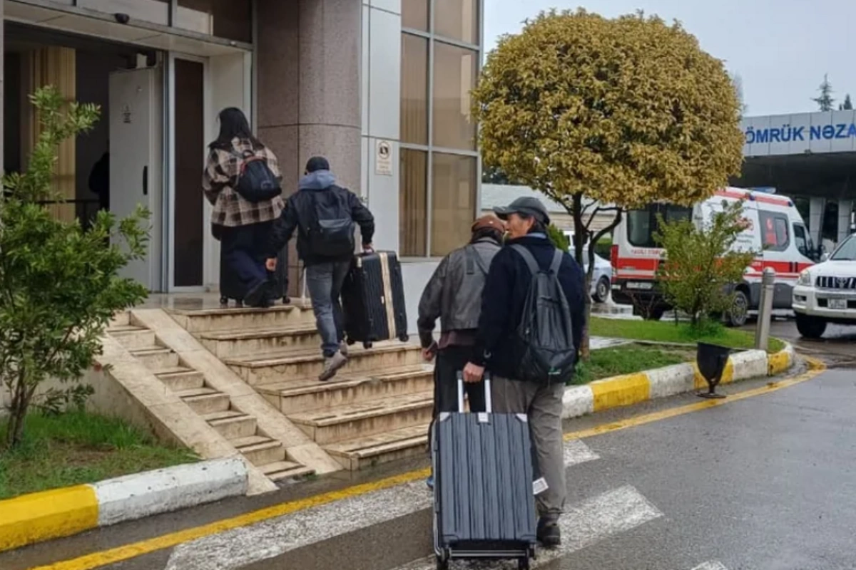 Из Ирана эвакуированы гражданин Азербайджана и норвежские дипломаты