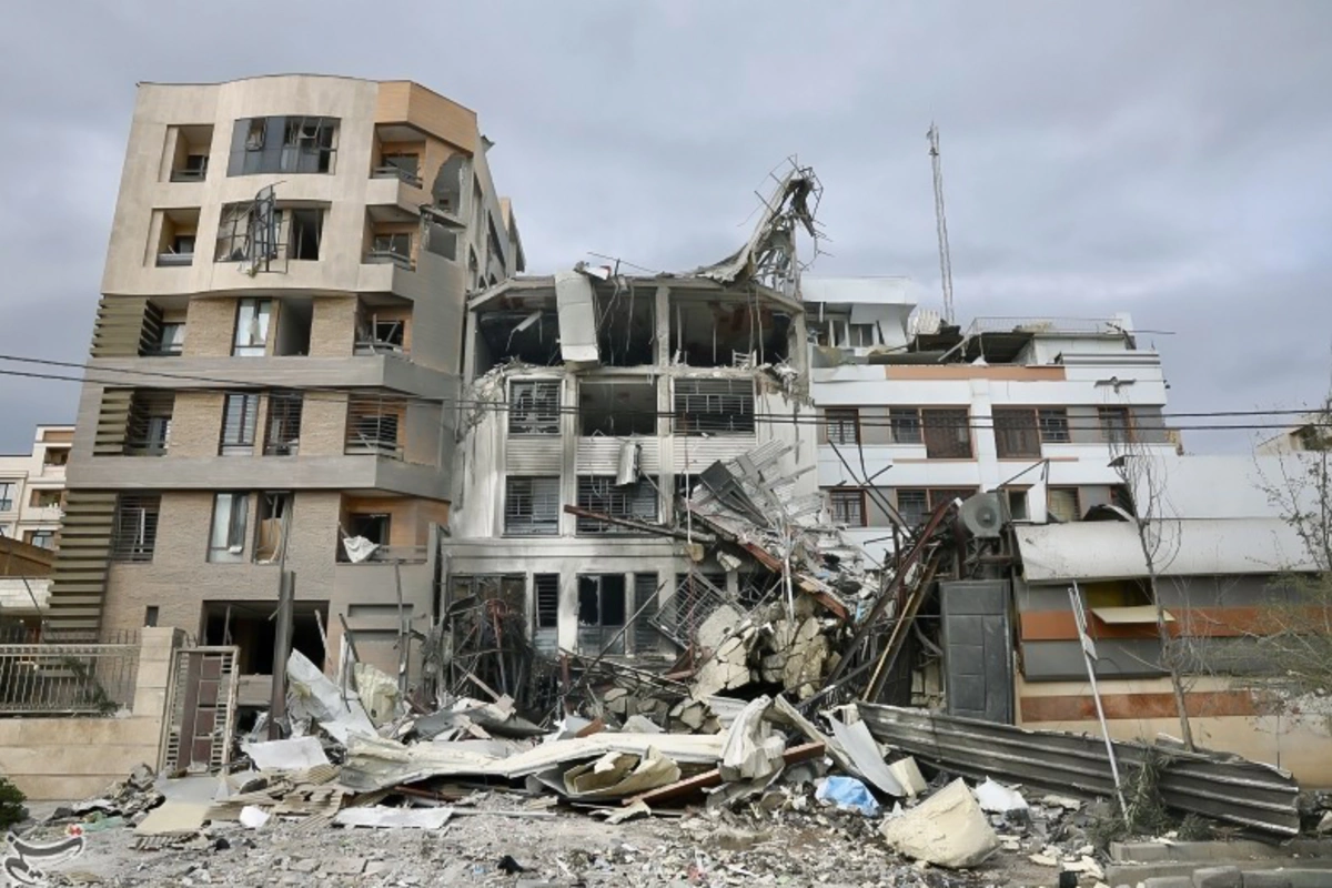 Müharibə Tehranda 33 min evə ziyan vurub