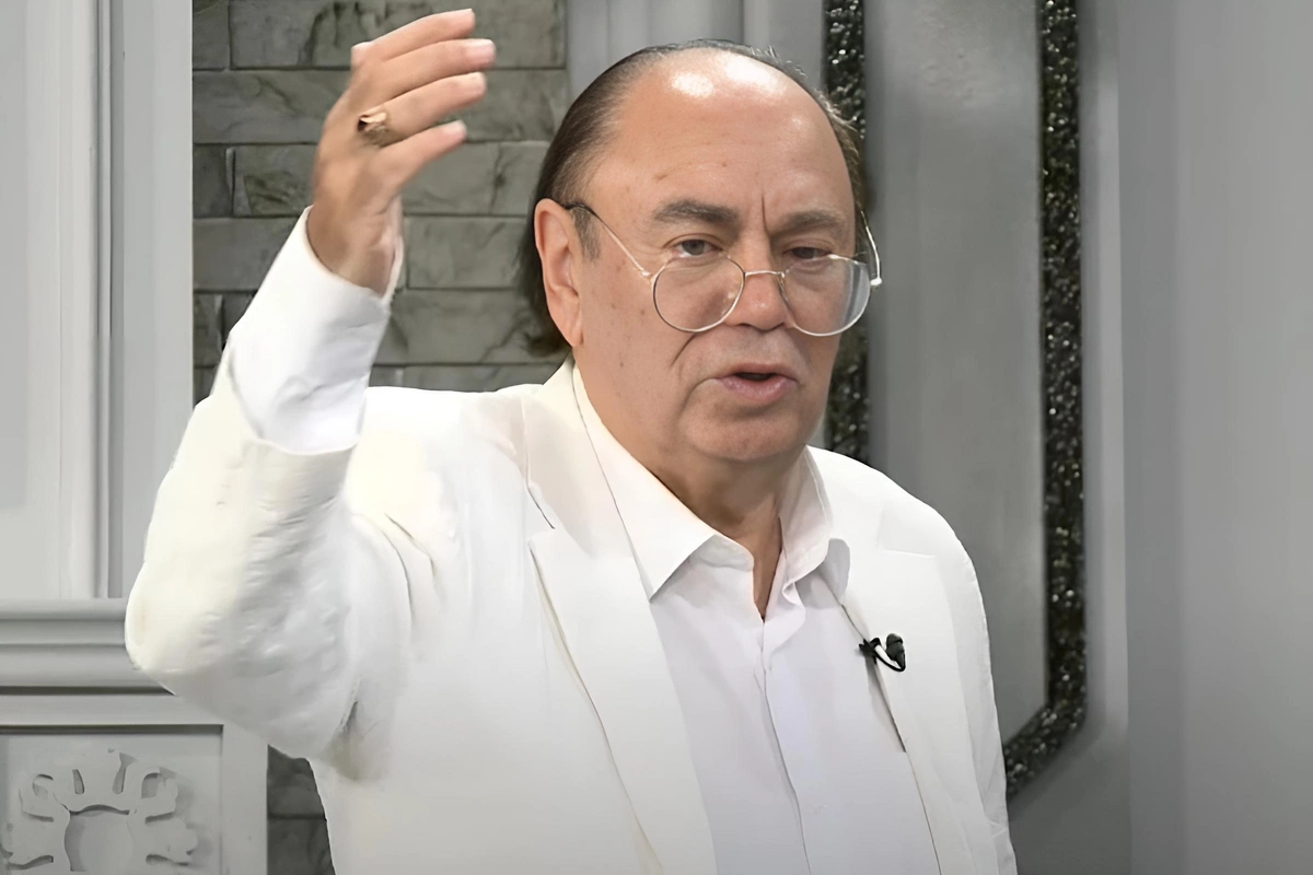 Xalq artistinin qızı olduğunu deyən qadın: Qəbul olunmadığım üçün maska taxıram