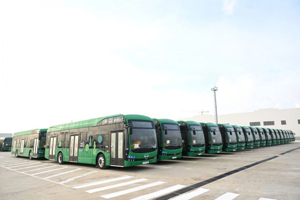 Bakıya artıq 161 yeni elektrik avtobusu gətirilib