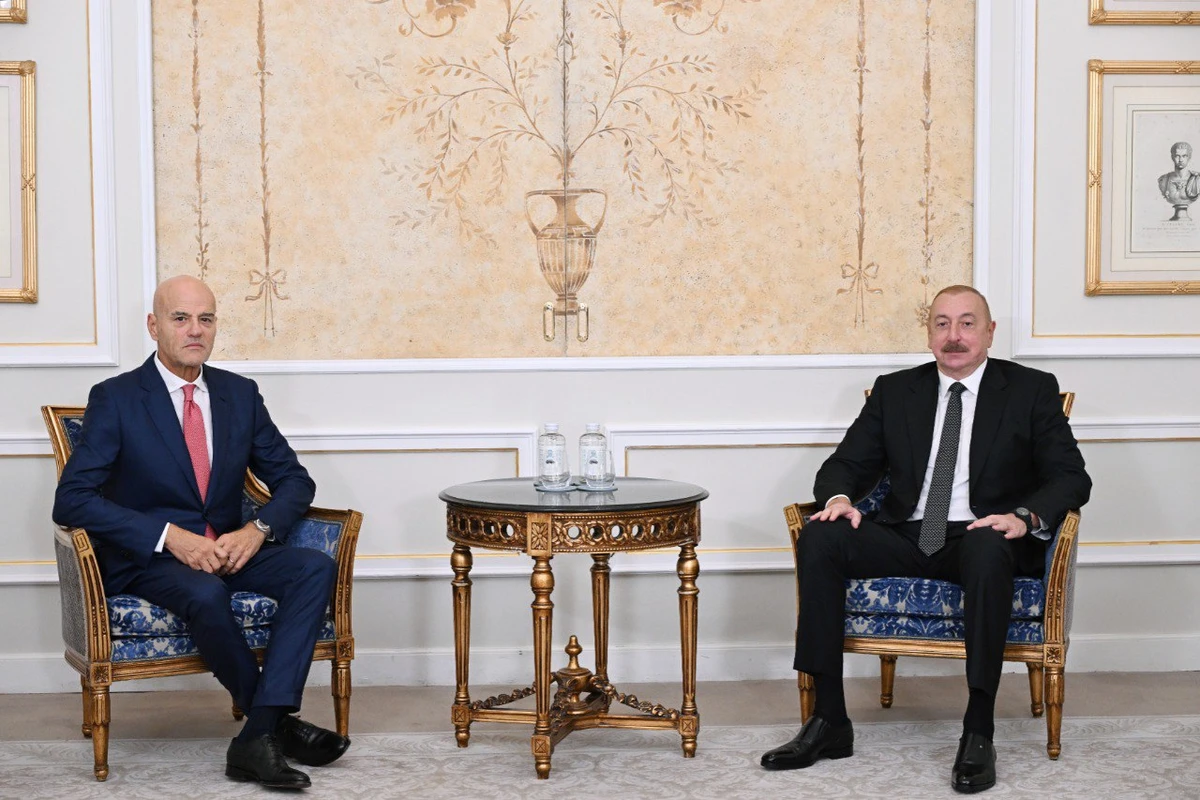 İlham Əliyev Romada İtaliyanın Eni S.P.A şirkətinin baş icraçı direktoru ilə görüşüb
