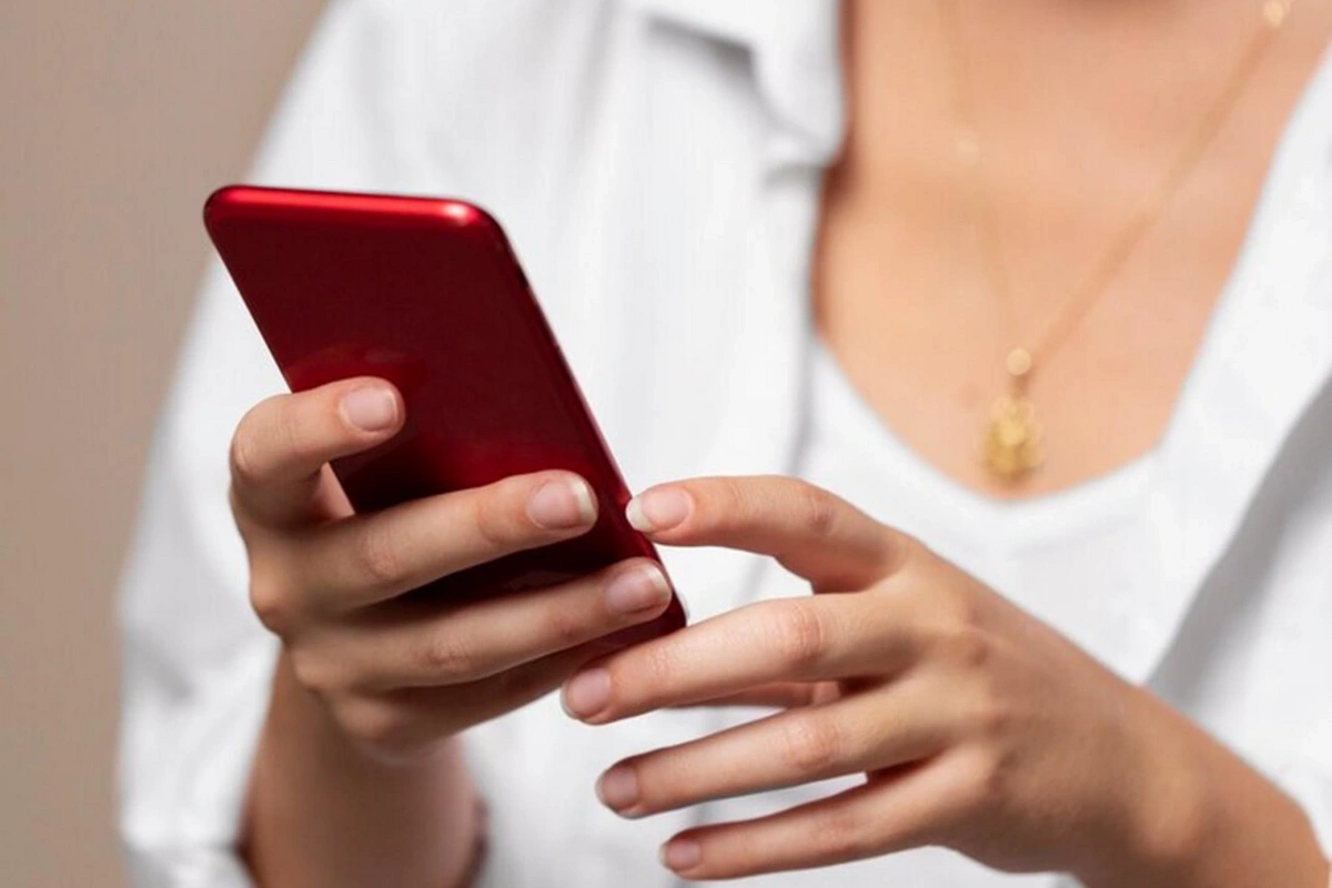 Azərbaycanda maraqlı tendensiya: Telefondan istifadə artdıqca boşanmalar çoxalır