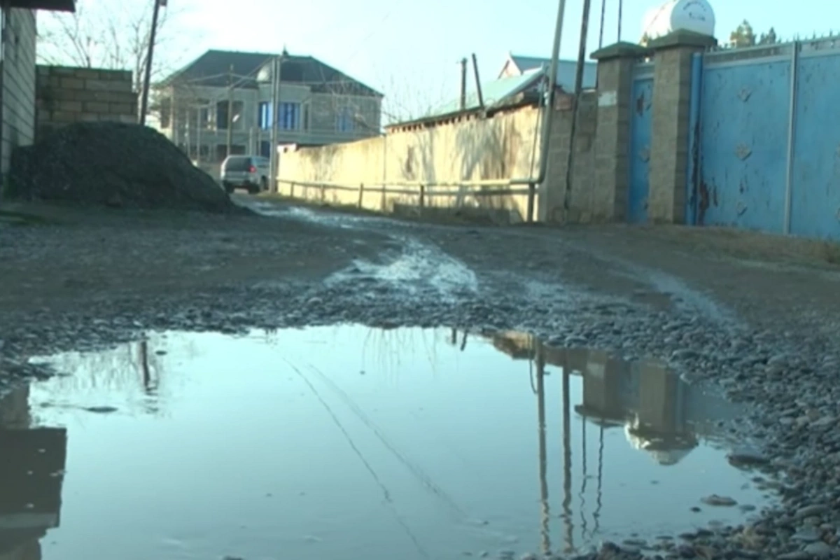 Yaxşı balıq tutmaq olar, işə gedib-gəlməyə gəmi lazımdır - İmişli sakinlərini çıxılmaz vəziyyətə salan yol