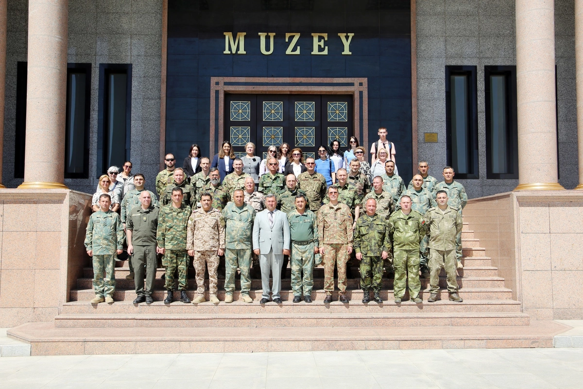 Hərbi attaşelər Naxçıvana səfər ediblər Hərbi attaşelər Naxçıvana səfər ediblər
