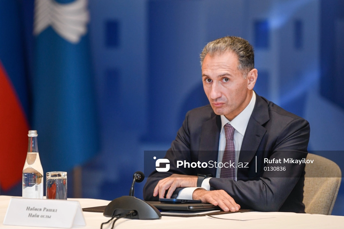Rəşad Nəbiyev: Yollarda cəmi 20 000 taksi var və sosial problemlər yoxdur