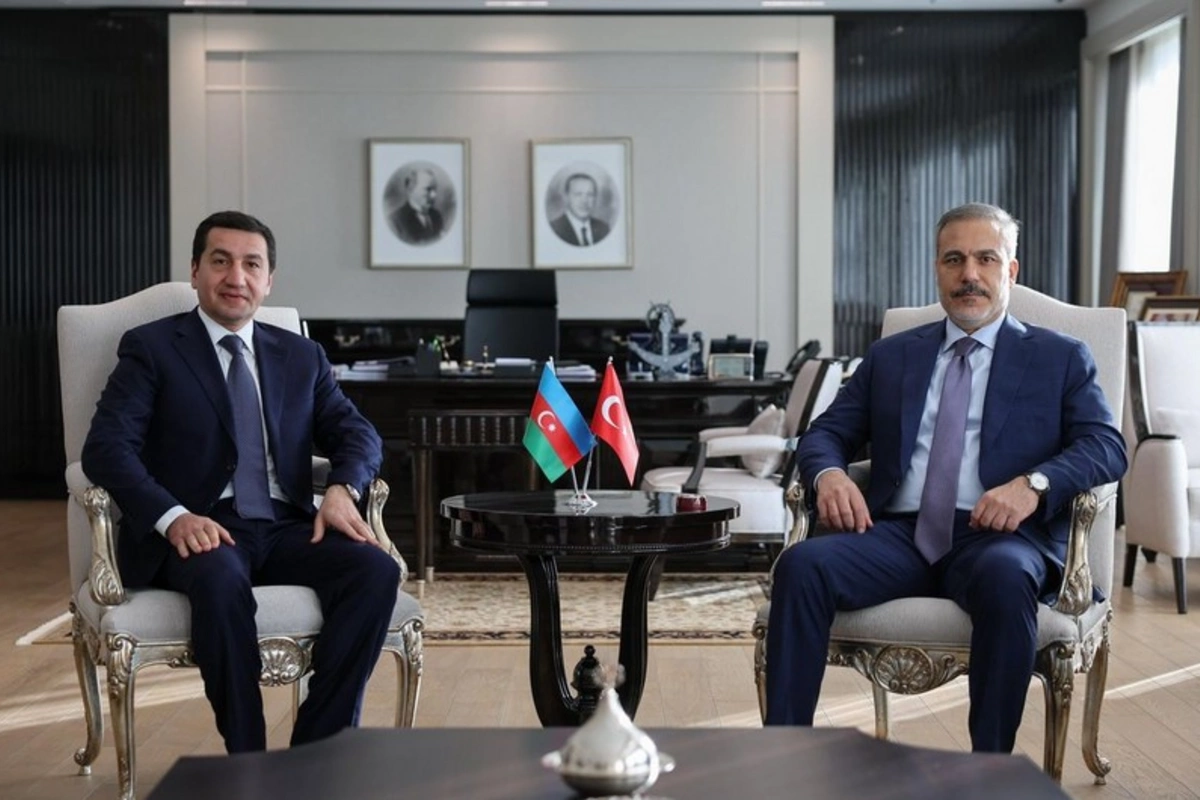 Ankarada Hikmət Hacıyev və Hakan Fidan arasında görüş keçirilib Ankarada Hikmət Hacıyev və Hakan Fidan arasında görüş keçirilib