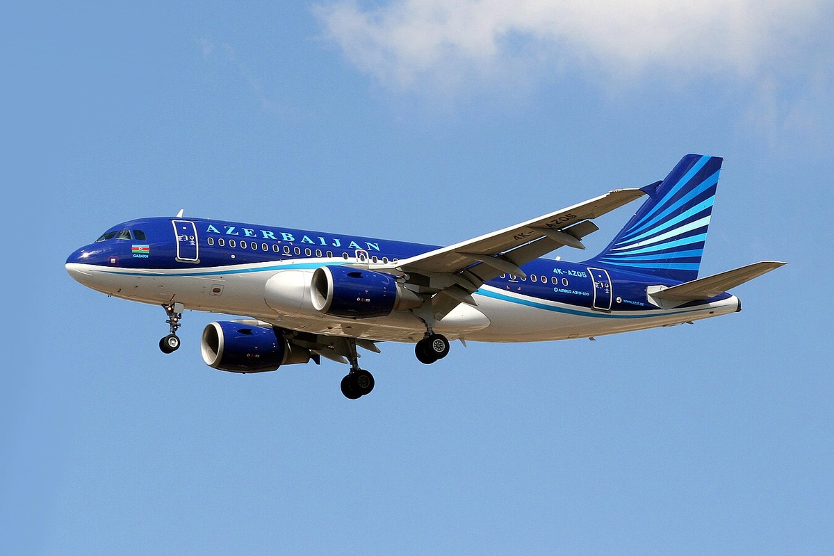 AZAL отменил ряд рейсов из-за событий на Ближнем Востоке