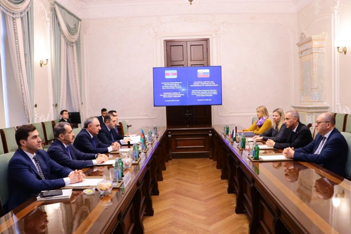 Azərbaycan və Slovakiyanın baş prokurorları Əməkdaşlığa dair memorandum imzalayıblar Azərbaycan və Slovakiyanın baş prokurorları Əməkdaşlığa dair memorandum imzalayıblar