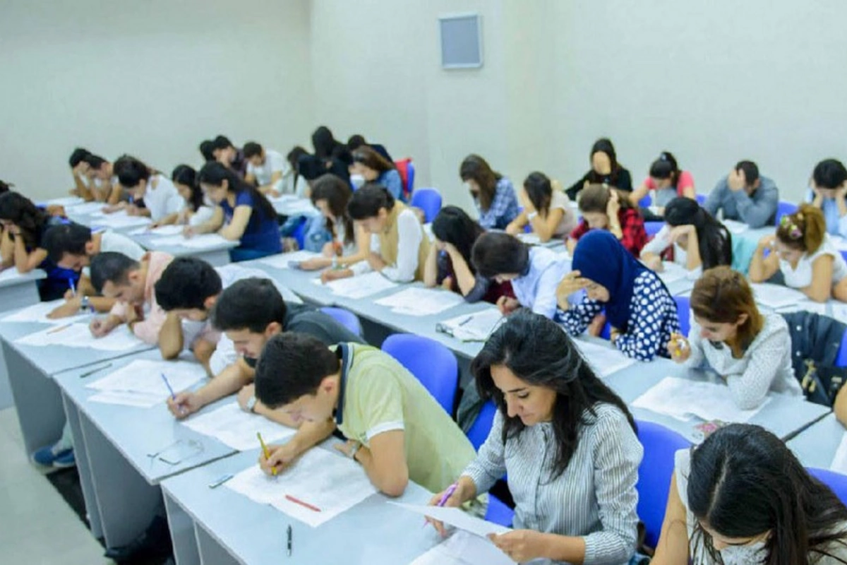 Bu gün rezidenturaya qəbul imtahanının 2-ci mərhələsi keçiriləcək Bu gün rezidenturaya qəbul imtahanının 2-ci mərhələsi keçiriləcək