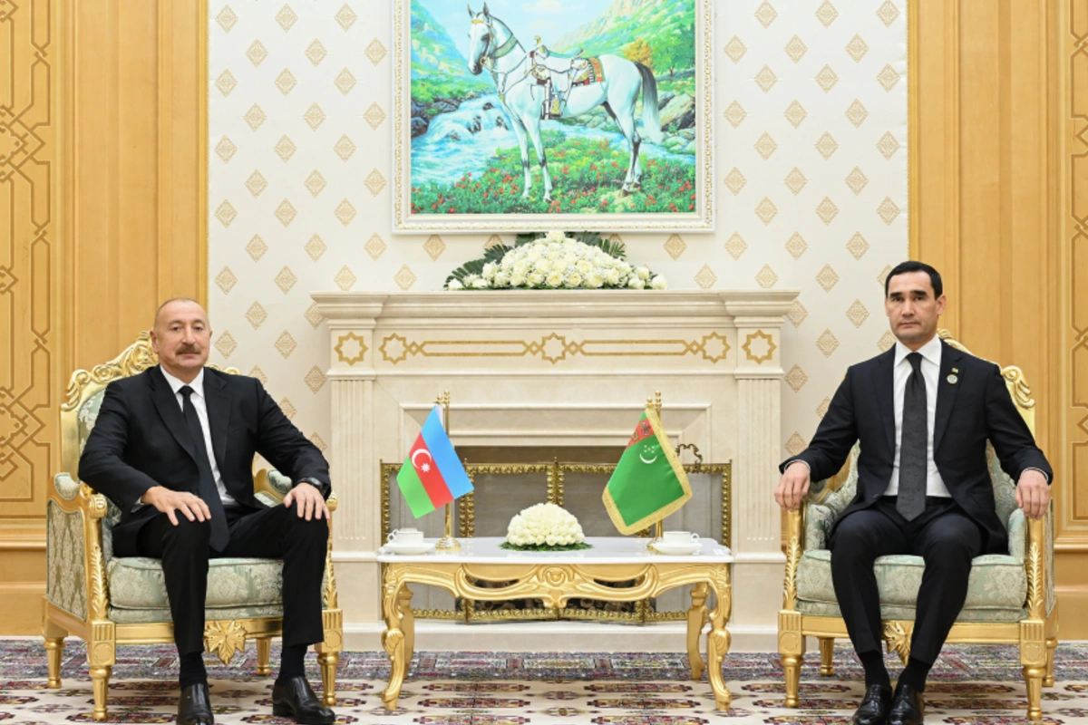 A meeting between Ilham Aliyev and Serdar Berdimuhamedov took place in Turkmenbashi
