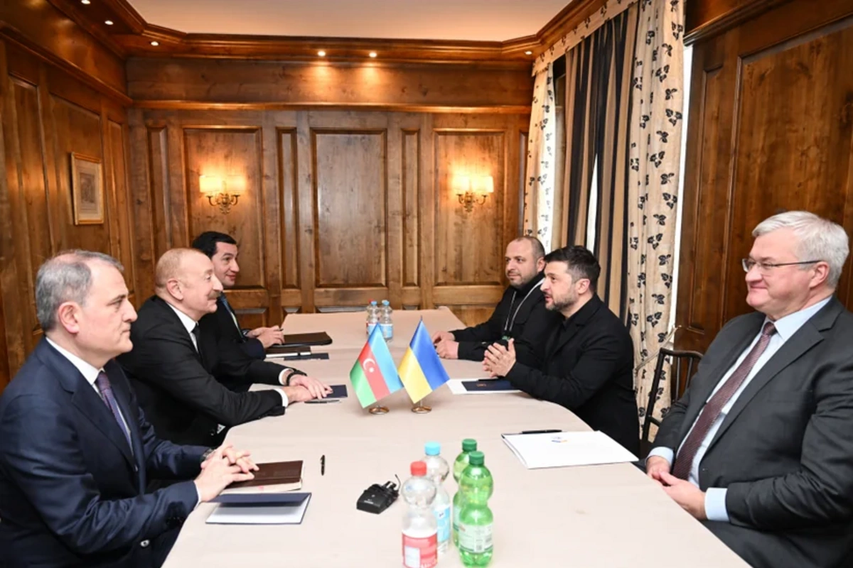 Azərbaycan və Ukrayna Prezidentləri Rusiya ilə sülhü müzakirə edib