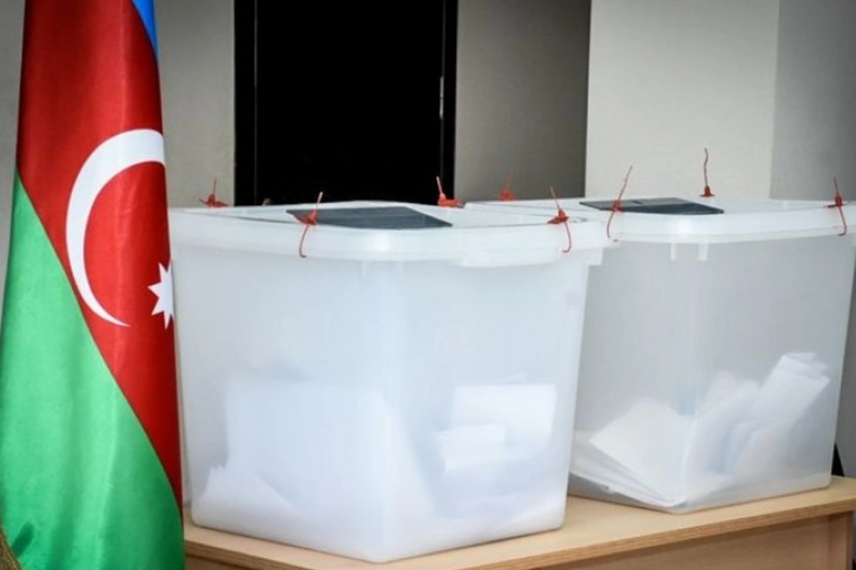Azərbaycanda seçkiqabağı təşviqat başlayıb Azərbaycanda seçkiqabağı təşviqat başlayıb