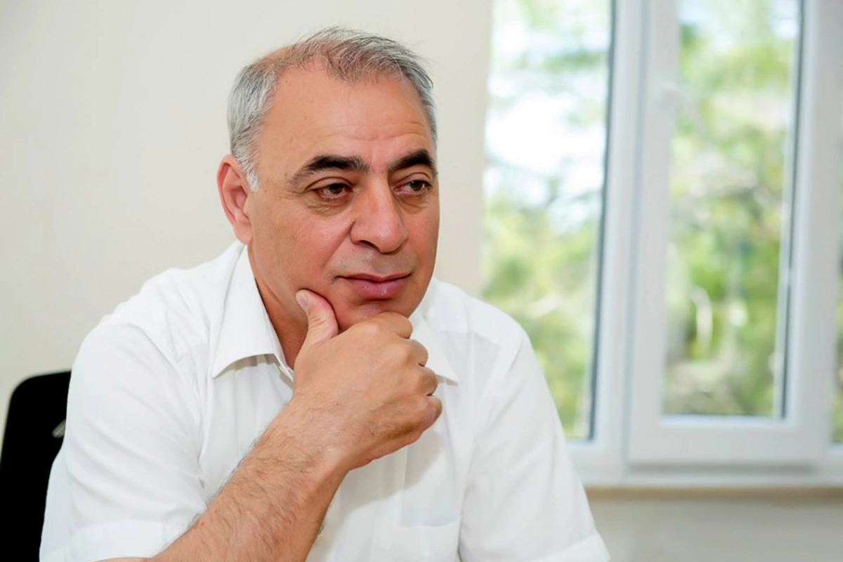 Əməkdar müəllim Nadir Hüseynov QƏZADA ÖLÜB